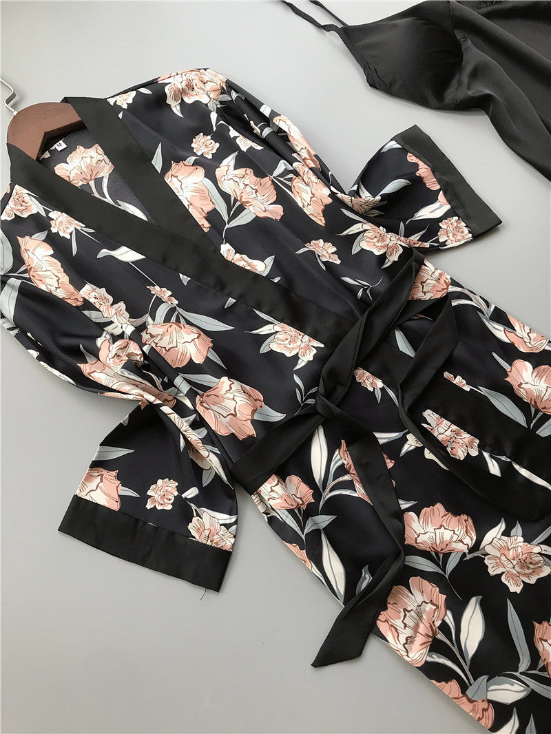LUXXX four-piece Night Gown with long sleeve robe