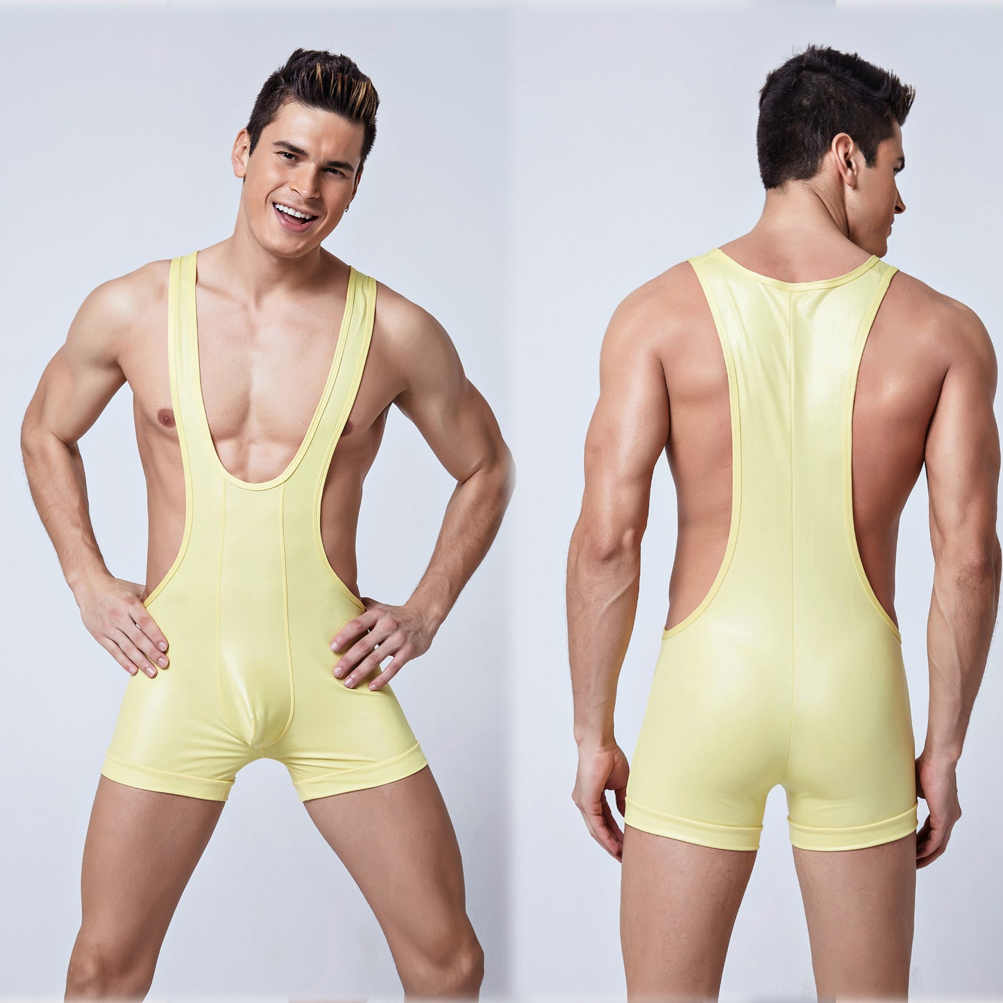 Combinaison en cuir verni brillant