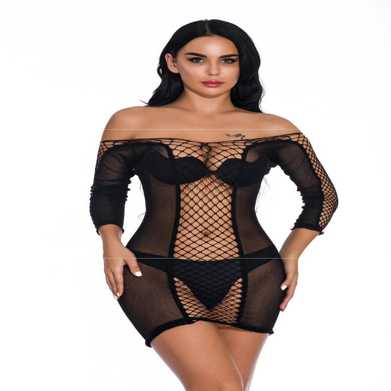 Robe courte en résille à manches mi-longues