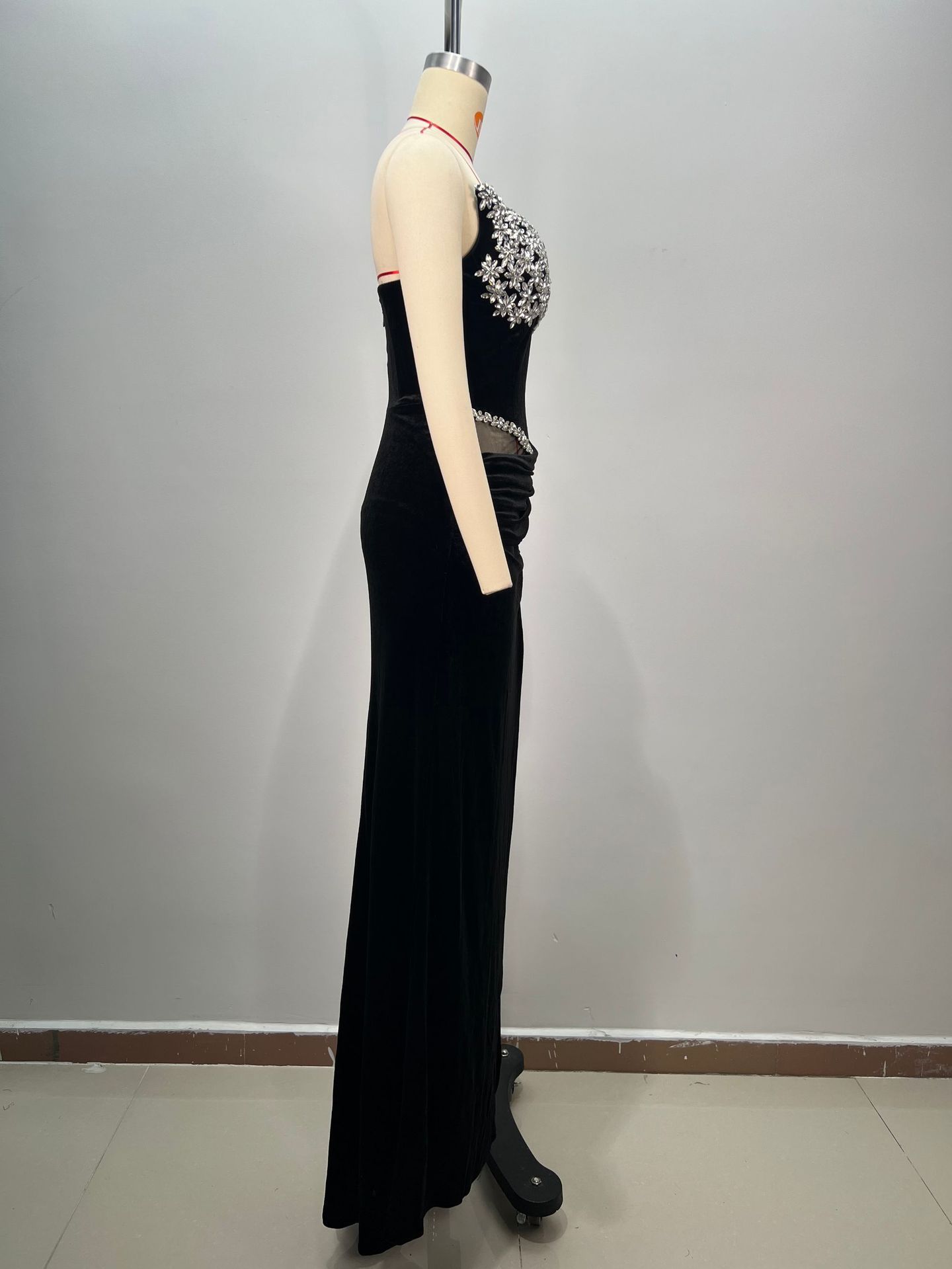 Robe de soirée longue et ajustée