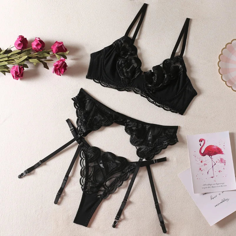 Lingerie sexy de luxe en dentelle brodée, ensemble 3 pièces