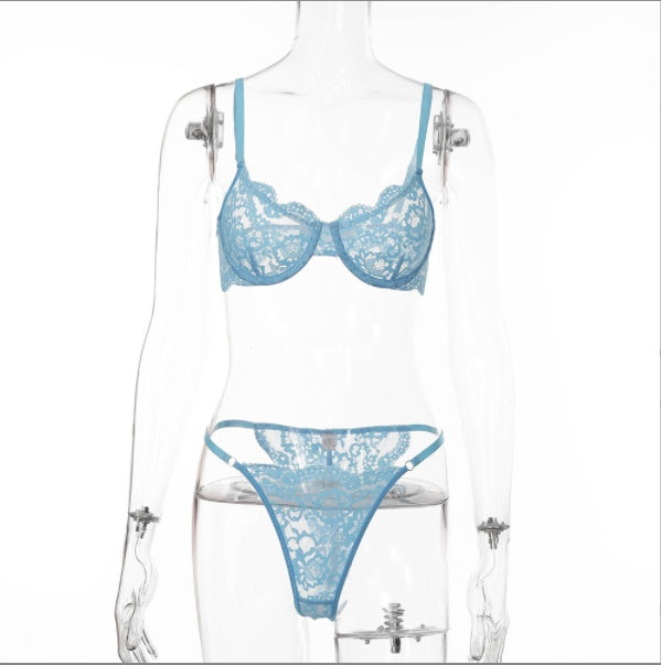Ensemble de lingerie en dentelle avec soutien-gorge et culotte