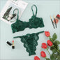 Ensemble de lingerie en dentelle avec soutien-gorge et culotte
