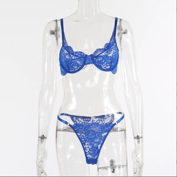Ensemble de lingerie en dentelle avec soutien-gorge et culotte