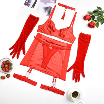 Ensemble de lingerie avec jupe en satin