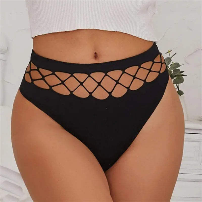 G-Strings with fishnet top