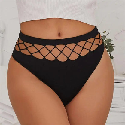 G-Strings with fishnet top