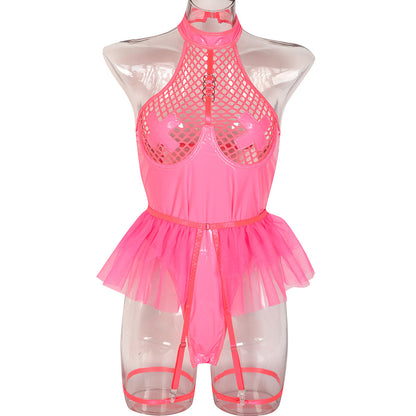 Robe évasée en cuir verni et porte-jarretelles LUXXX