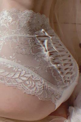 Sous-vêtements à lacets dans le dos LUXXX