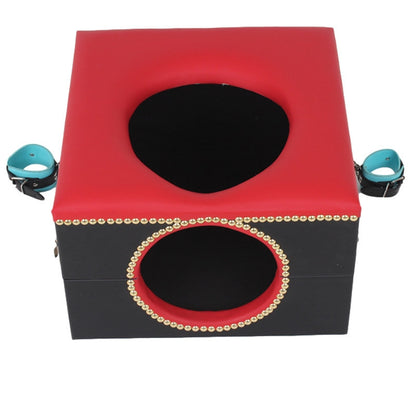 Douche dorée forcée à boire dans la bouche